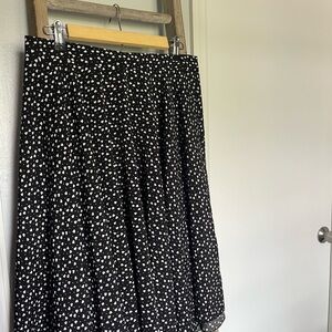 Emery Rose Flowy A-Line Skirt with White Heart Print